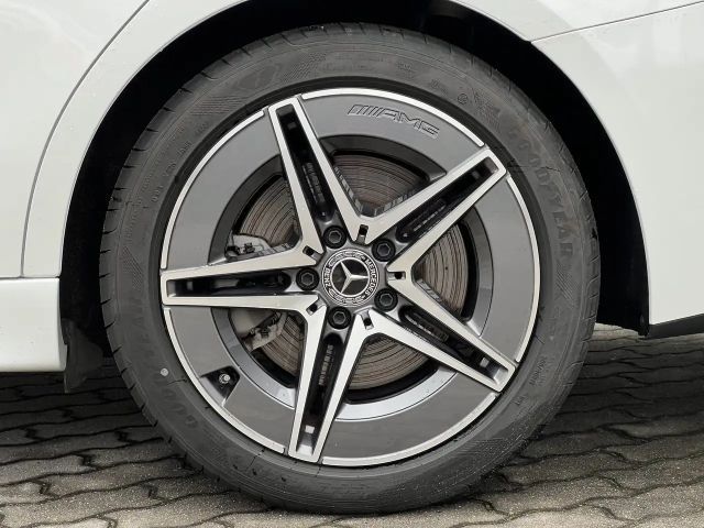 Mercedes-Benz C 400 AMG Line Sedan