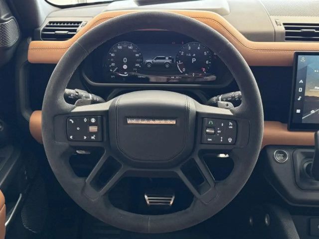 Land Rover Defender 110