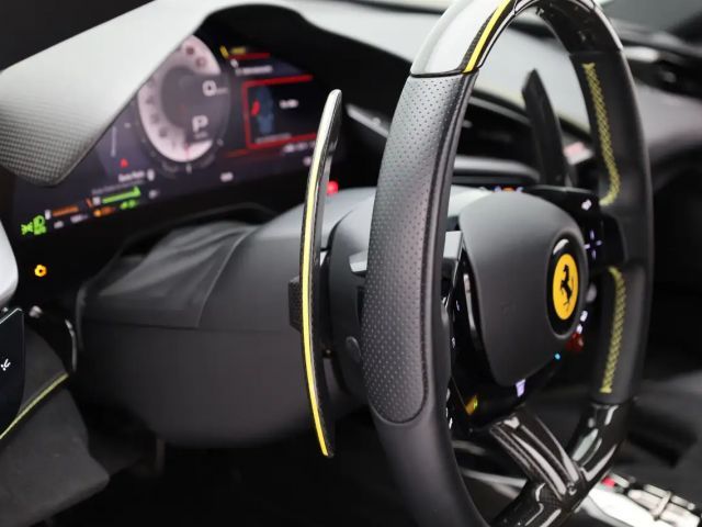 Ferrari SF90 Stradale