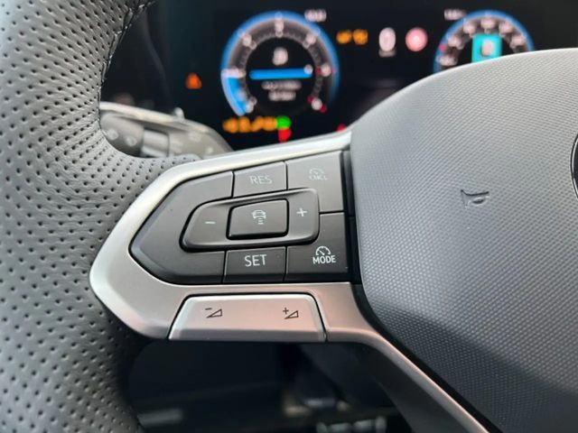 Volkswagen Tiguan 4Motion R-Line