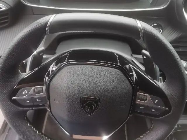 Peugeot 208 GT-Line Hybrid