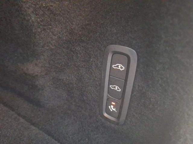 Volvo XC60 Dark Plus