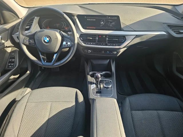 BMW 116 116i Sedan