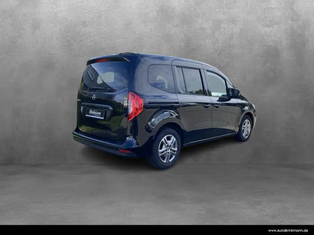 Mercedes-Benz T 180 T 180 d STYLE; Kamera MBUX,Navigation,SHZ