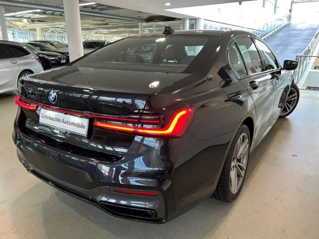 BMW 730 730d M-Sport Sedan