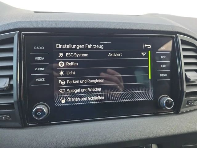 Skoda Karoq 1,0TSI 115PS Navi/LED/ACC/Kamera/Winterp.    **