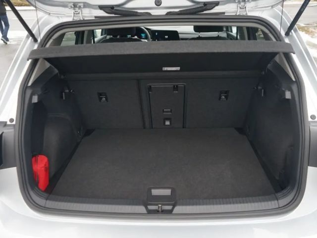 Volkswagen Golf 1.5 eTSI Golf VIII