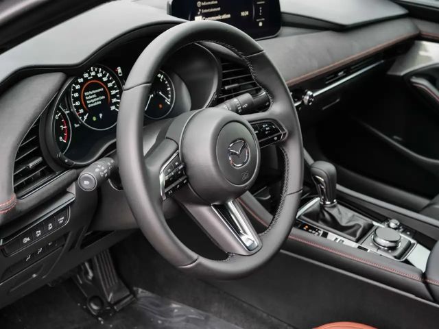 Mazda 3 2.5L SkyActiv e-Skyactiv