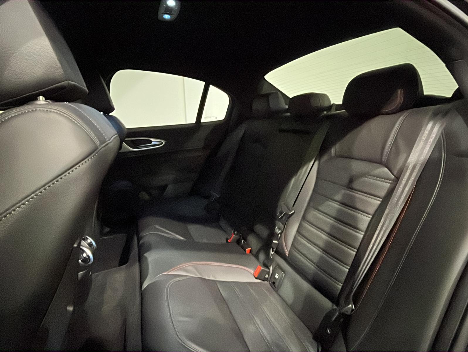 Alfa Romeo Giulia Q4