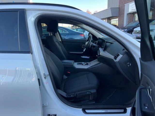 BMW 320 320d Touring xDrive