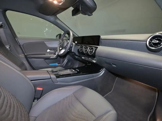 Mercedes-Benz A 180 Progressive