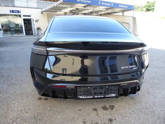 BYD Seal Executive Vierwielaandrijving