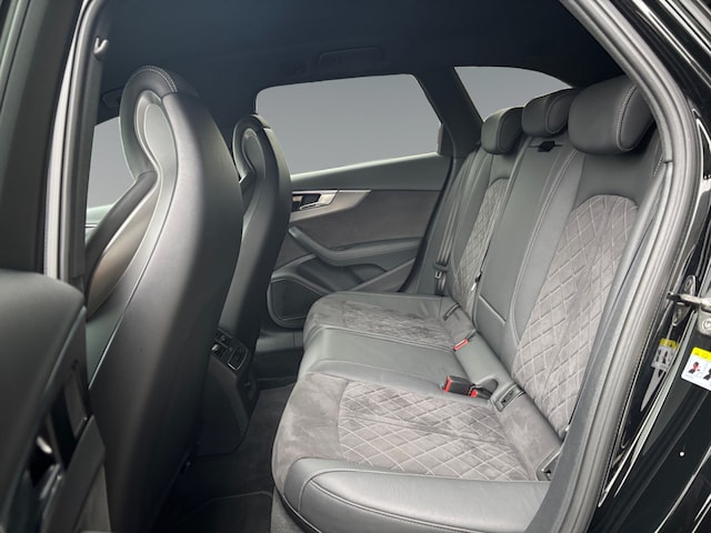 Audi RS4 Avant Quattro