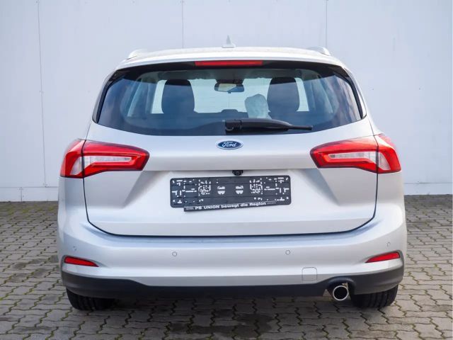 Ford Focus C & C 1.0L 125PS PDC KAMERA NAVI LED