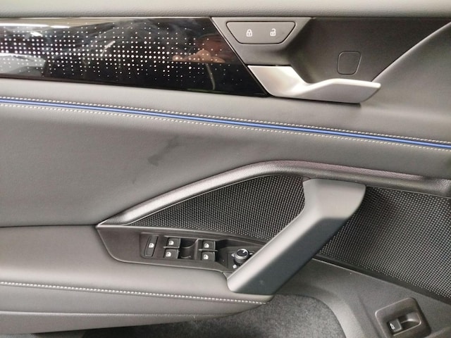 Volkswagen Tiguan 4Motion DSG IQ.Drive R-Line