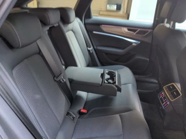 Audi A6 Avant Quattro S-Line S-Tronic