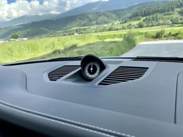 Porsche 911 Carrera Coupé GTS