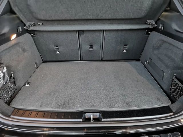 Mercedes-Benz GLA 200 Progressive