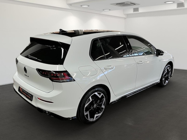Volkswagen Golf DSG R-Line