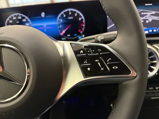 Mercedes-Benz A 180 Hatchback