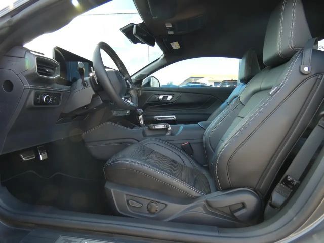 Ford Mustang Fastback GT 5.0 V8