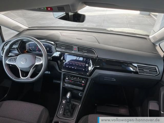 Volkswagen Touran 1.5 TSI DSG R-Line