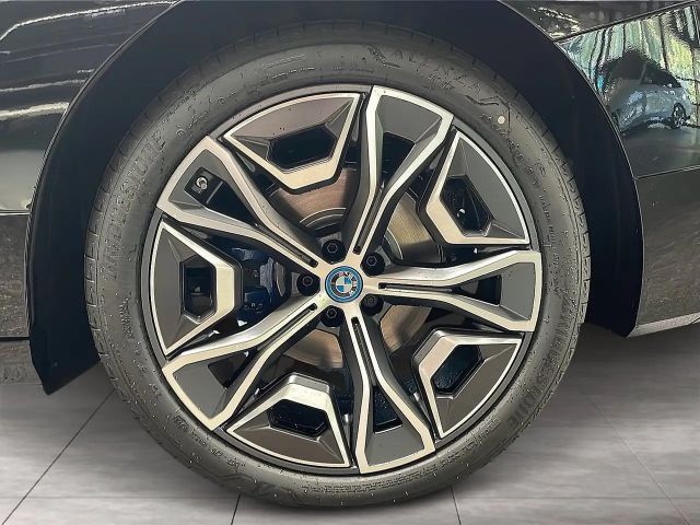 BMW iX xDrive50