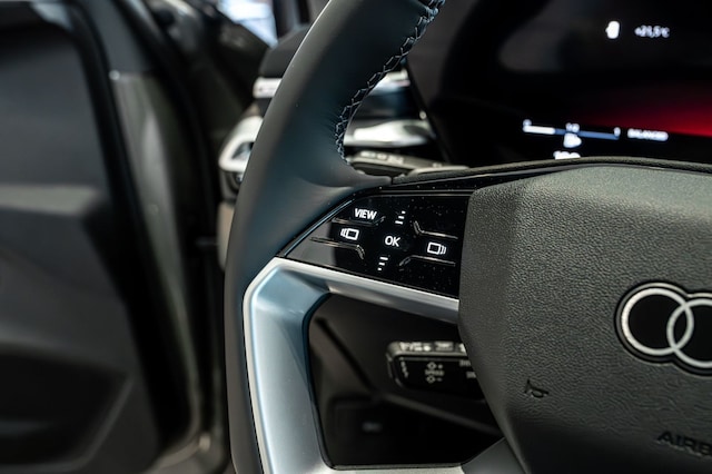 Audi A6 Avant Quattro S-Tronic