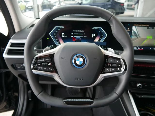 BMW 330 330e xDrive