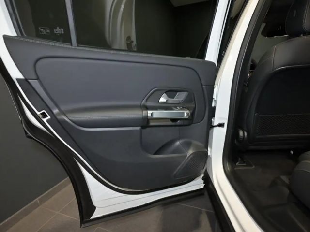 Mercedes-Benz EQB 300 4MATIC Progressive