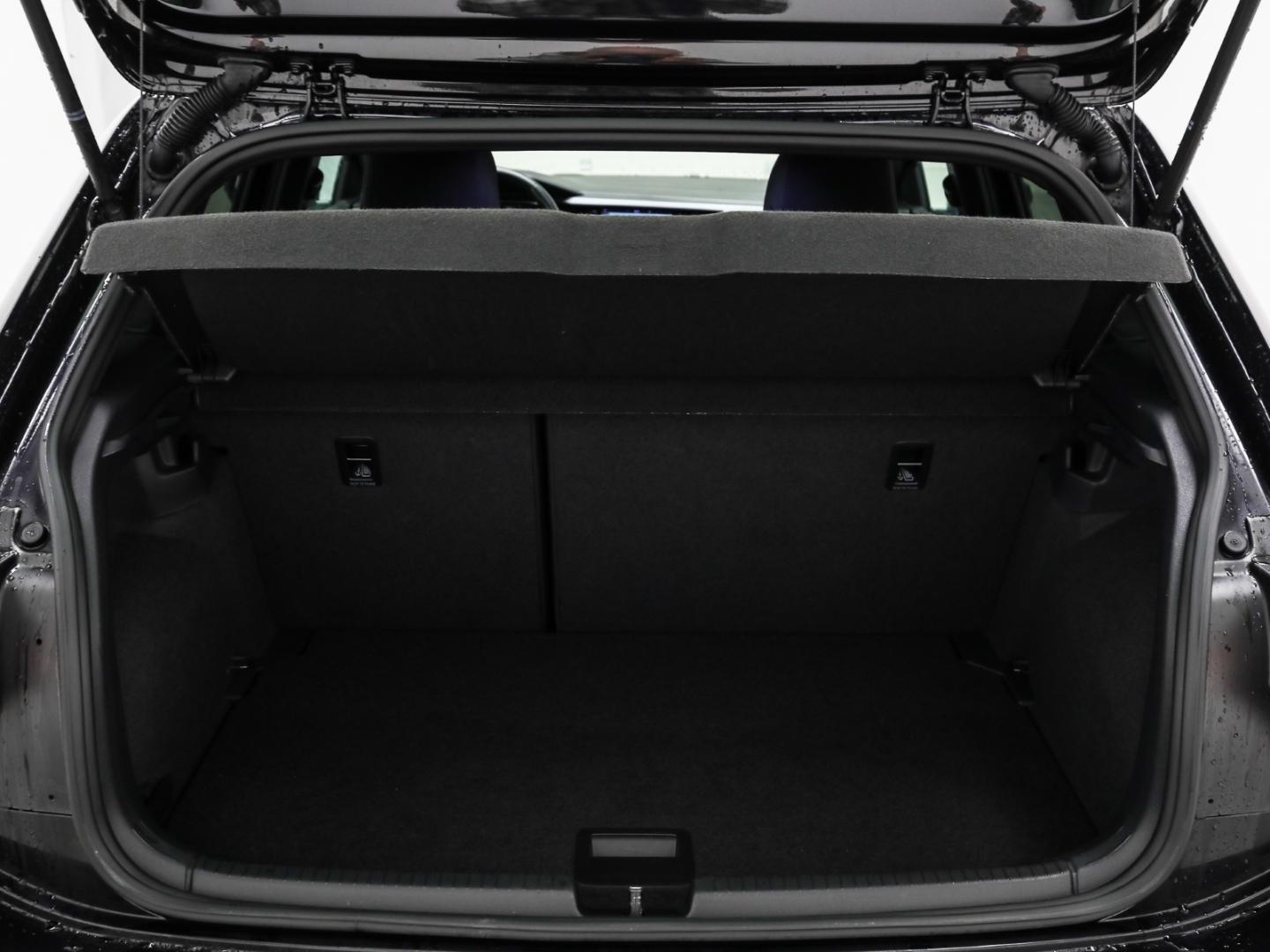 Volkswagen Polo 1.0 TSI DSG R-Line