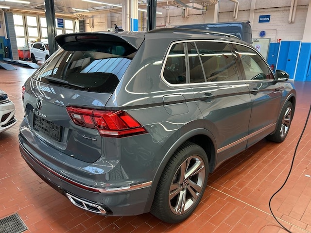 Volkswagen Tiguan 2.0 TSI DSG R-Line