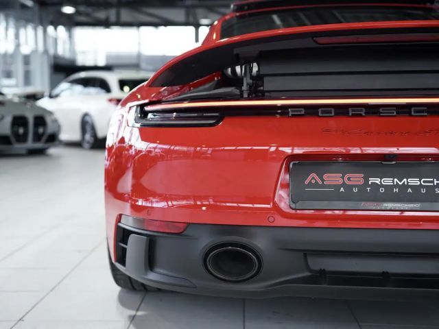 Porsche 911 Carrera Coupé GTS