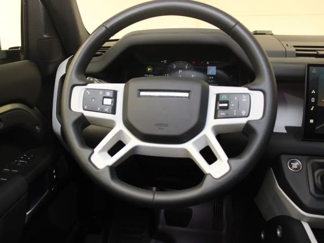 Land Rover Defender 110 D300 Dynamic SE