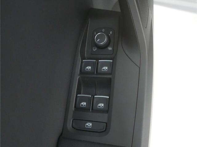 Seat Leon 1.5 eTSI FR-lijn Sportstourer