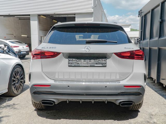 Mercedes-Benz GLA 250 4MATIC