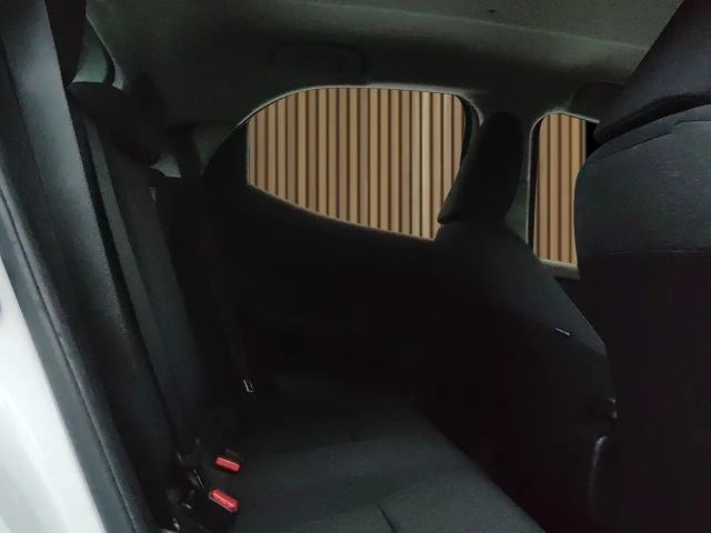 Toyota Yaris Hatchback Hybride Team D