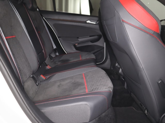 Volkswagen Golf 2.0 TSI DSG IQ.Drive Style