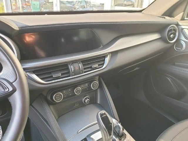 Alfa Romeo Stelvio Q4 Veloce