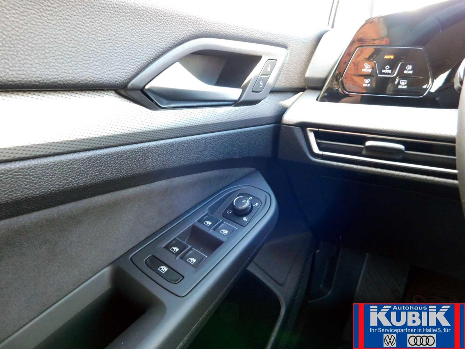 Volkswagen Golf 1.5 eTSI DSG IQ.Drive Style