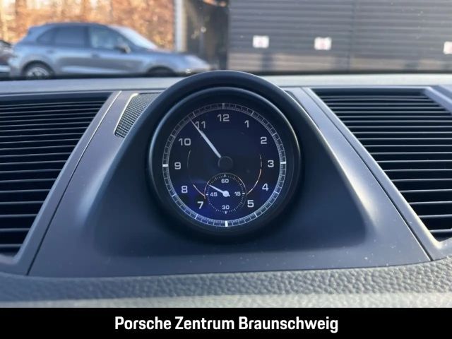 Porsche Macan Sportabgasanlage Luftfederung LED