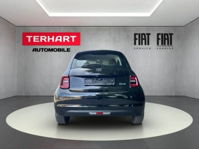 Fiat 500e 42 kWh