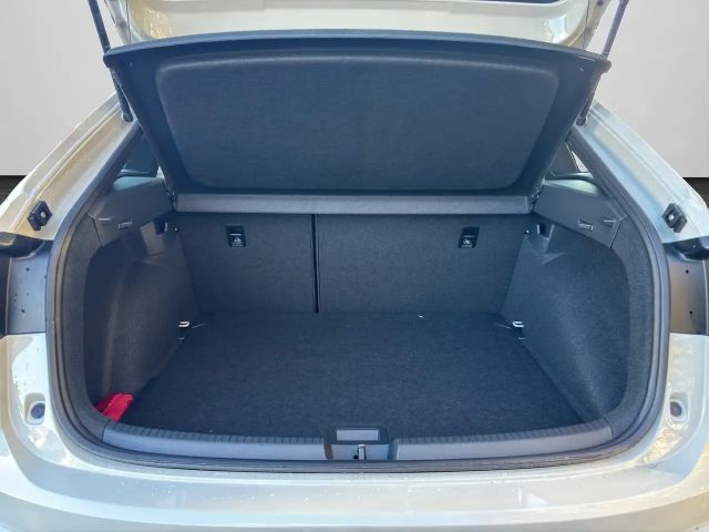 Volkswagen Taigo 1.0 TSI DSG R-Line