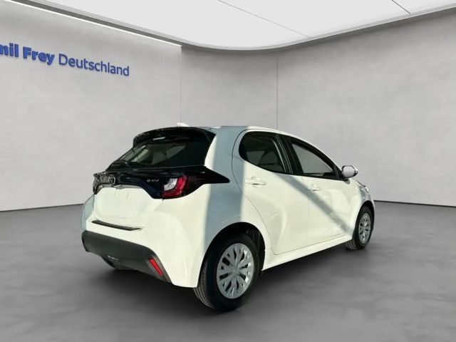 Toyota Yaris Business Hybride VVT-i