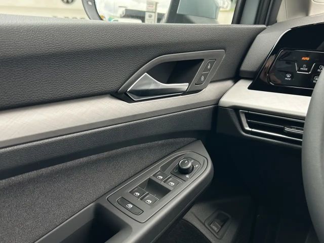 Volkswagen Golf 1.5 TSI DSG Life Variant