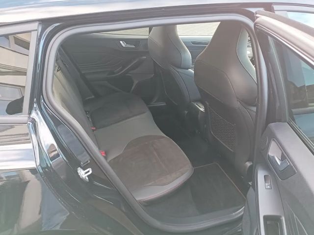 Ford Focus ST Line Wagon