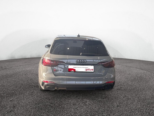 Audi RS4 Avant Quattro