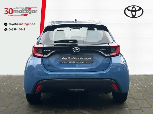 Toyota Yaris Hatchback Hybride Team D