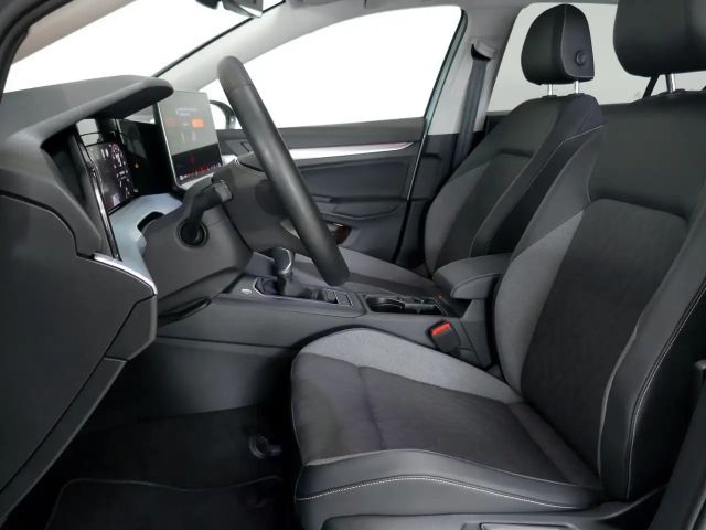 Volkswagen Golf 1.5 TSI Golf VIII