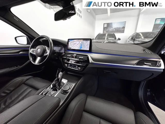 BMW 540 540d M-Sport Touring xDrive